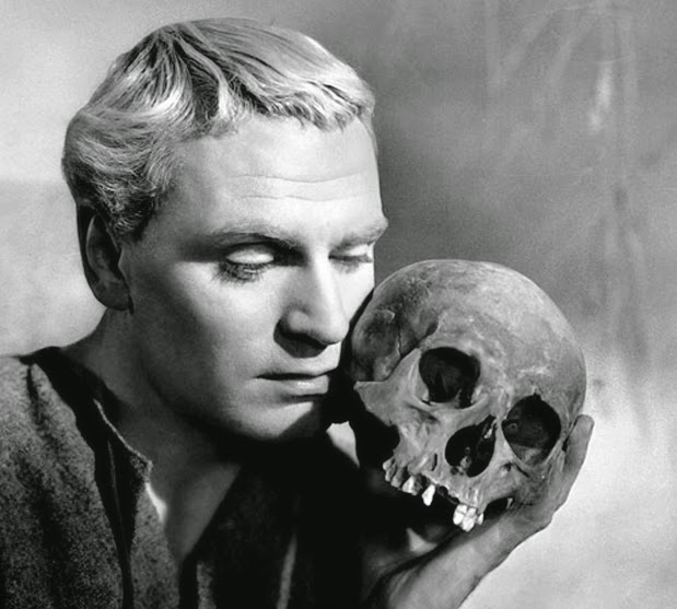 Laurence Olivier as Hamlet